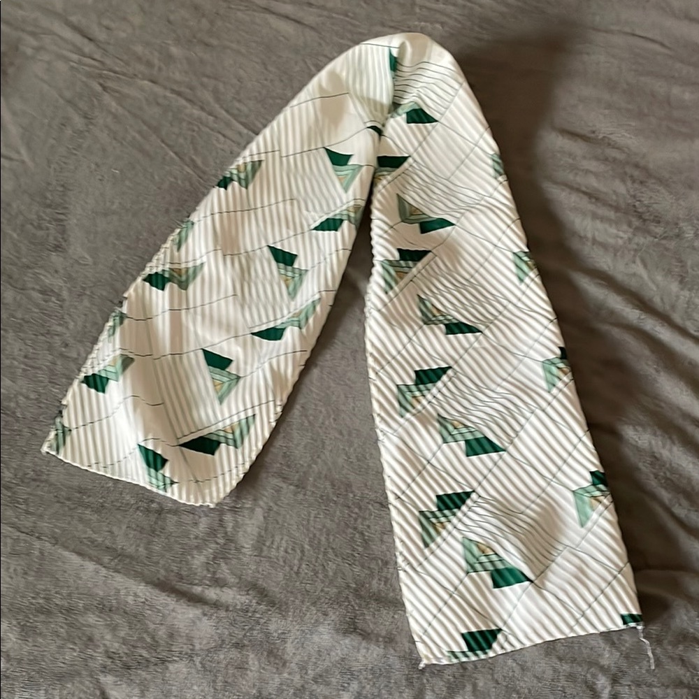 Vintage 1960s–1970s Geometric Silk-Like Scarf Green & Cream | 45.5” x 6.5”
